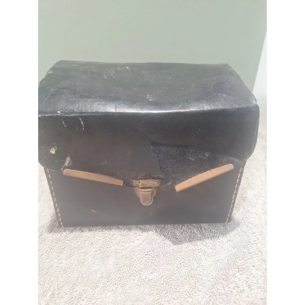 Mansfield Holiday Zoom Model M 1115 8mm Movie Camera w/Case Manual- Works!